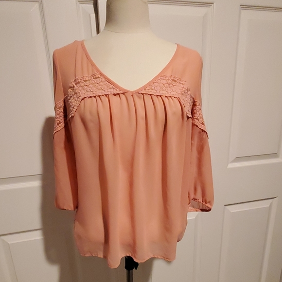 LC Lauren Conrad Tops - 💞Lauren Conrad sheer blouse